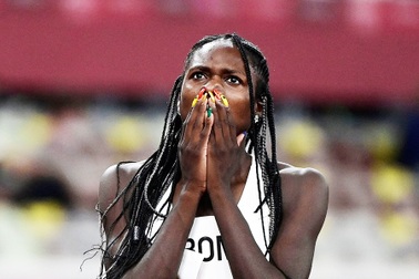 Tranh cãi về giới tính của VĐV lập kỷ lục ở cự ly 200m nữ