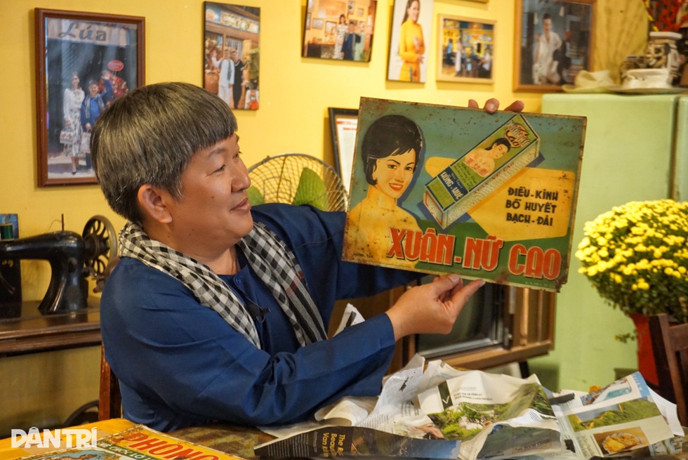 Quán cà phê TPHCM có 10.000 món đồ cổ: Tiền hóa thạch, xe thời vua Bảo Đại - 4