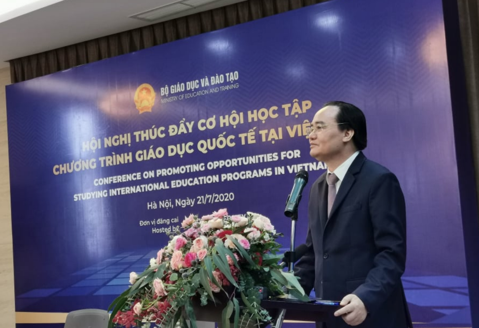 Hơn 400 chương trình giáo dục quốc tế tại Việt Nam: Du học tại chỗ giá rẻ - 1 Hơn 400 chương trình giáo dục quốc tế tại Việt Nam: Du học tại chỗ giá rẻ - 1