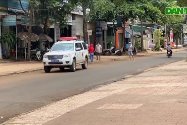 Clip ghi lại cảnh cô gái tự ý rời khỏi khu cách ly