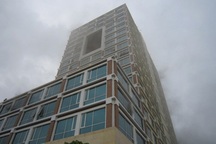 Cháy tòa nhà 18 tầng của Tổng cục Hải quan, nhiều người hoảng loạn