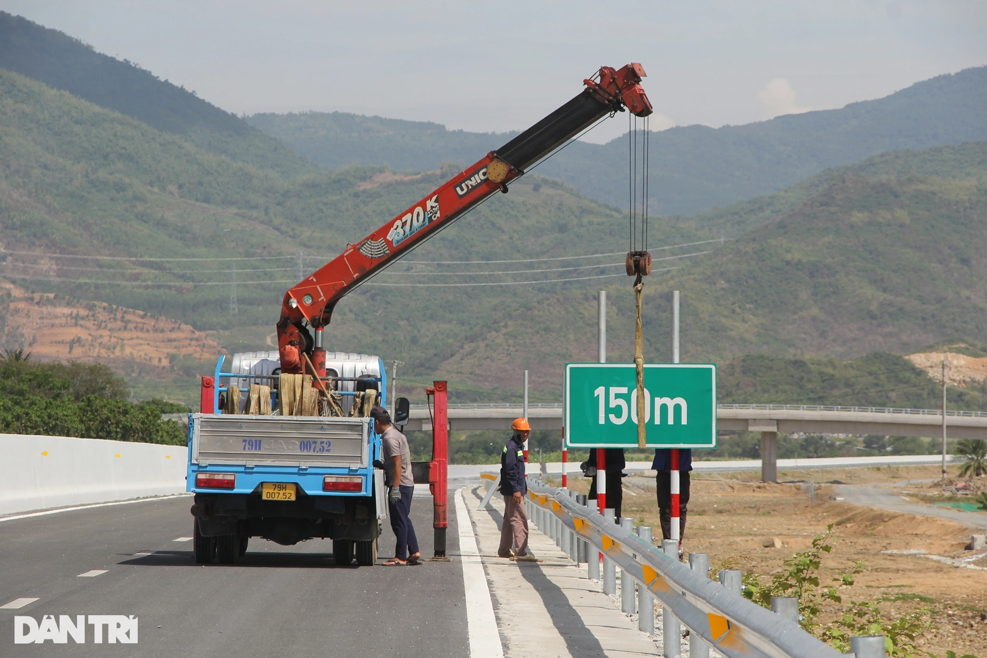 Diện mạo cao tốc Nha Trang - Cam Lâm trước ngày thông xe - 15 Diện mạo cao tốc Nha Trang - Cam Lâm trước ngày thông xe - 15