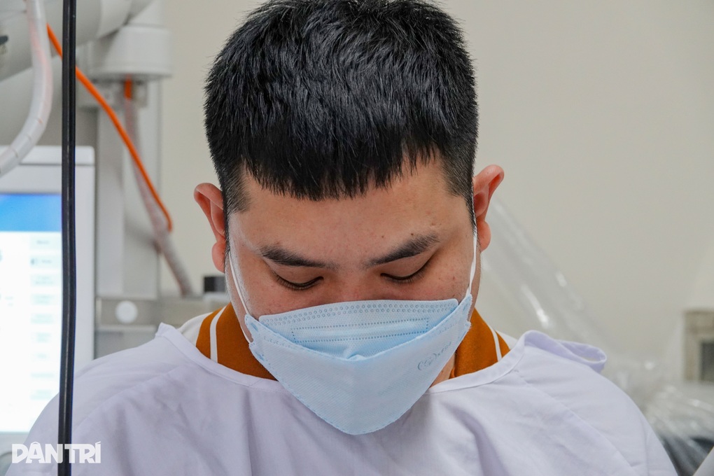 Mẹ già vất vả nuôi 5 con, nằm bất động trên giường sau vụ lật xe - 3 Mẹ già vất vả nuôi 5 con, nằm bất động trên giường sau vụ lật xe - 3