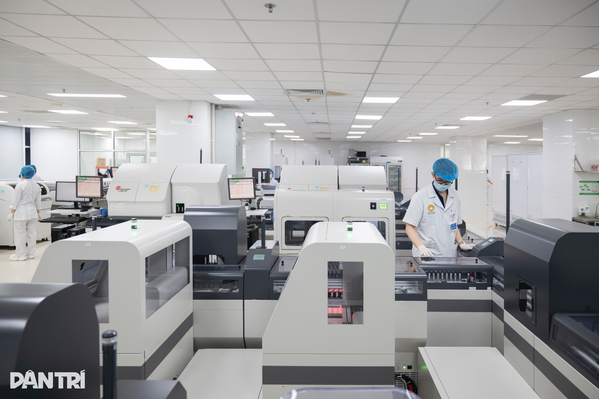 Hệ thống xét nghiệm máu tự động 20.000 mẫu/ngày hiện đại bậc nhất Việt Nam - 15