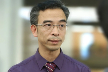 Cựu Giám đốc Bệnh viện Tim Hà Nội Nguyễn Quang Tuấn chuẩn bị hầu tòa