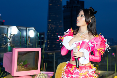 Phùng Khánh Linh trải lòng khi mất 4 người thân trong đại dịch