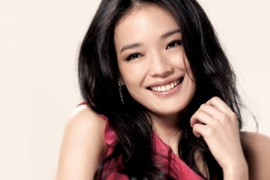 “Nữ sát thủ” Thư Kỳ tạm đứng đầu đường đua Cannes trước giờ G