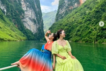 Tàu du lịch trên sông Nho Quế đưa khách ngắm hẻm Tu Sản dừng hoạt động