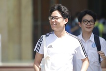 Đề thi môn toán, hóa, tiếng Anh lớp 10 Trường THPT Chuyên Khoa học Tự nhiên