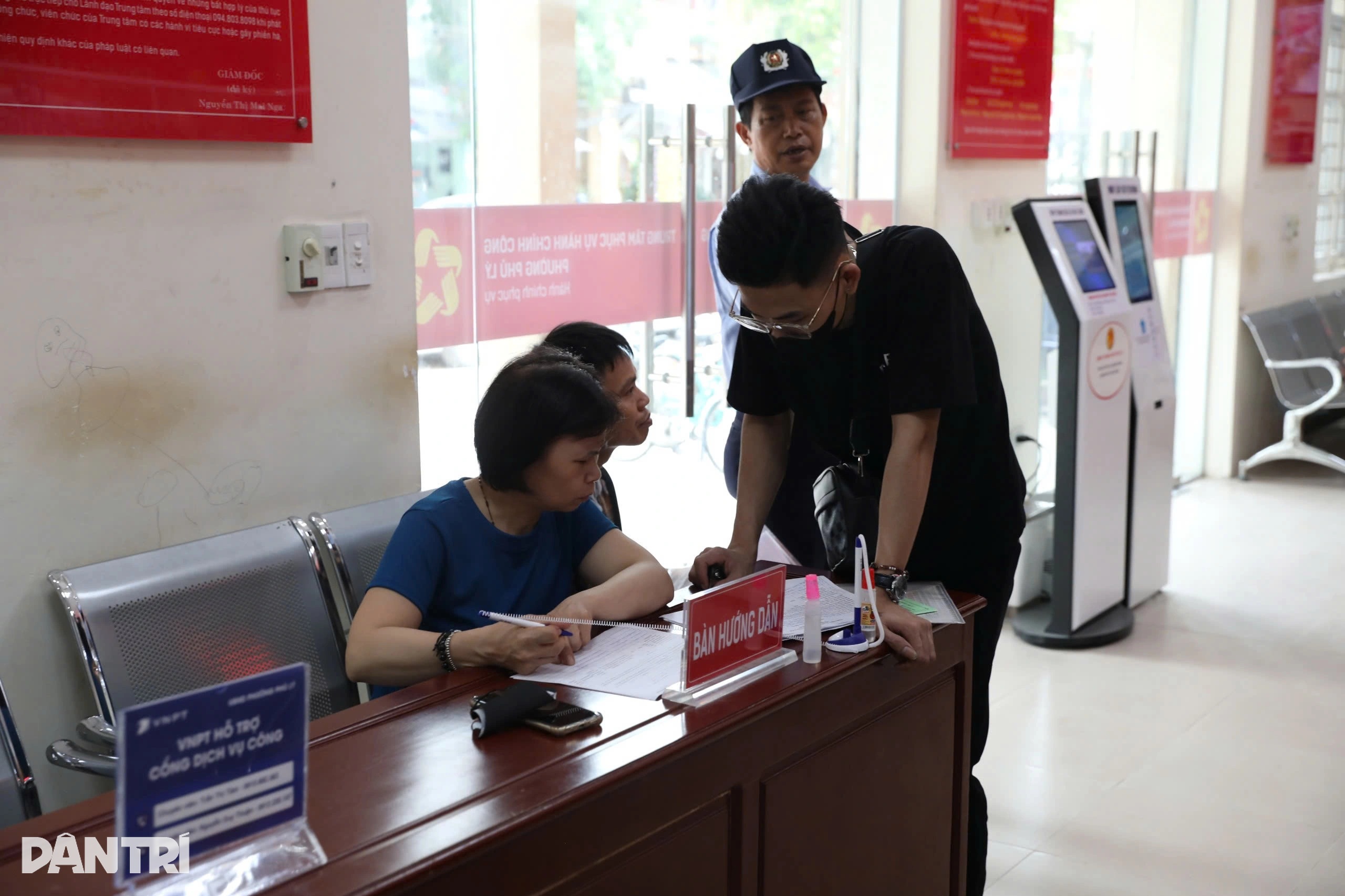 Phường mới vào guồng sau 10 ngày thực hiện chính quyền 2 cấp - 1