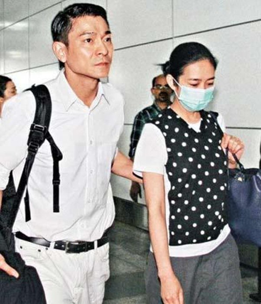 Những mỹ nam châu Á phản ứng thế nào khi bị tố bí mật lấy vợ, có con? - 7 Những mỹ nam châu Á phản ứng thế nào khi bị tố bí mật lấy vợ, có con? - 7