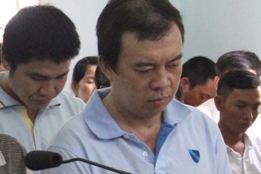 Xét xử 7 thanh tra giao thông ăn hối lộ: Gắn chữ "A Di Đà Phật" cũng bị "hỏi thăm"?