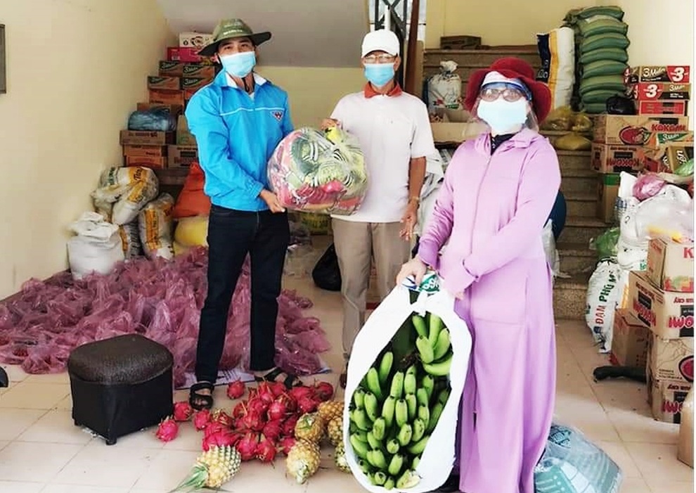 Chống giặc Covid-19 ở làng đồng bào Ê Đê - 7