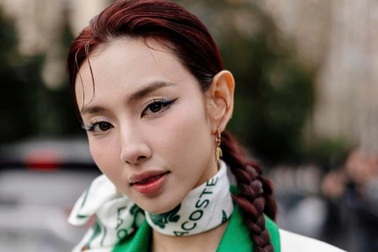 Độ "quái" của hoa hậu Thùy Tiên trong vụ bán kẹo Kera