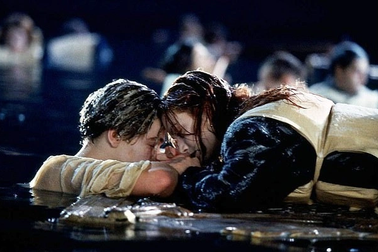Cánh cửa gỗ gây tranh cãi trong phim "Titanic" đạt mức giá khủng