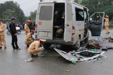 Vụ xe đón dâu gặp nạn: Chuyển hồ sơ sang cơ quan điều tra Quân khu 3