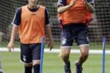 Crespo gặp rắc rối với gia đình