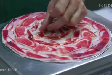 Đùi thịt lợn đắt nhất thế giới với “giá trên trời”: Hơn 100 triệu đồng/ chiếc