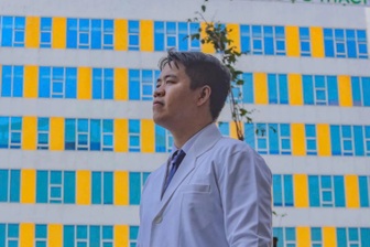 Nam sinh Olympia đỗ thủ khoa bác sĩ nội trú và cú sốc điểm 3