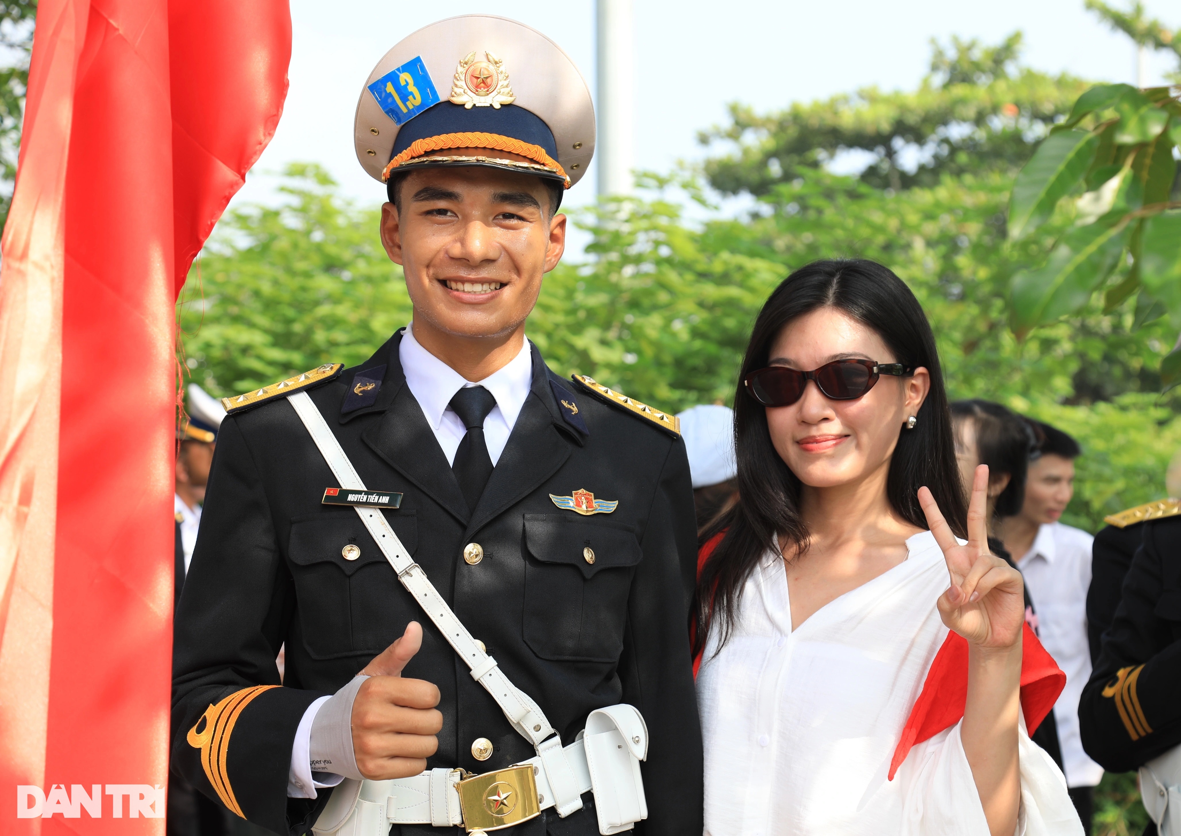 Hợp luyện diễu binh: Mẹ nấu chè tiếp sức cho con, người dân đội nắng xem - 6 Hợp luyện diễu binh: Mẹ nấu chè tiếp sức cho con, người dân đội nắng xem - 6