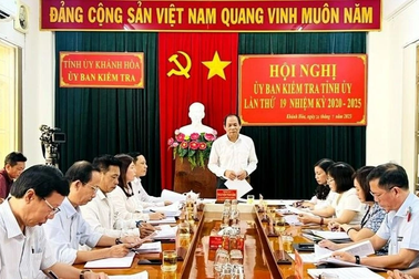 Kỷ luật cảnh cáo một chủ tịch thị xã ở Khánh Hòa