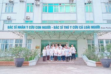 Sinh viên trải nghiệm từ lý thuyết đến thực tế tại Bệnh viện Thú y