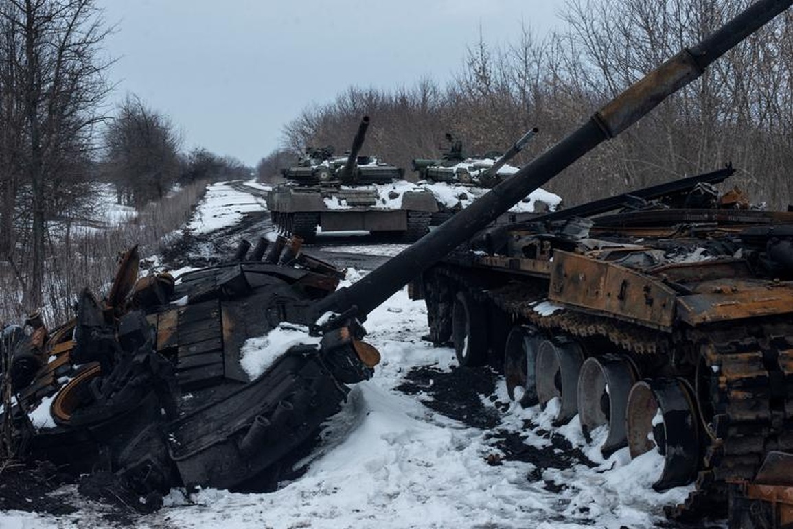 Những pháo đài di động của Nga bị phá hủy ở Ukraine - 1 Những pháo đài di động của Nga bị phá hủy ở Ukraine - 1