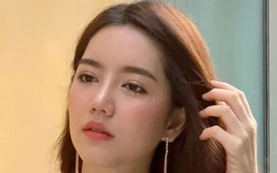 Anh hàng xóm bán mảnh đất cho vợ chồng tôi với giá rẻ đến ngỡ ngàng - 1 Anh hàng xóm bán mảnh đất cho vợ chồng tôi với giá rẻ đến ngỡ ngàng - 1