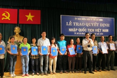 Hơn 4.400 người thôi quốc tịch Việt Nam trong năm 2015