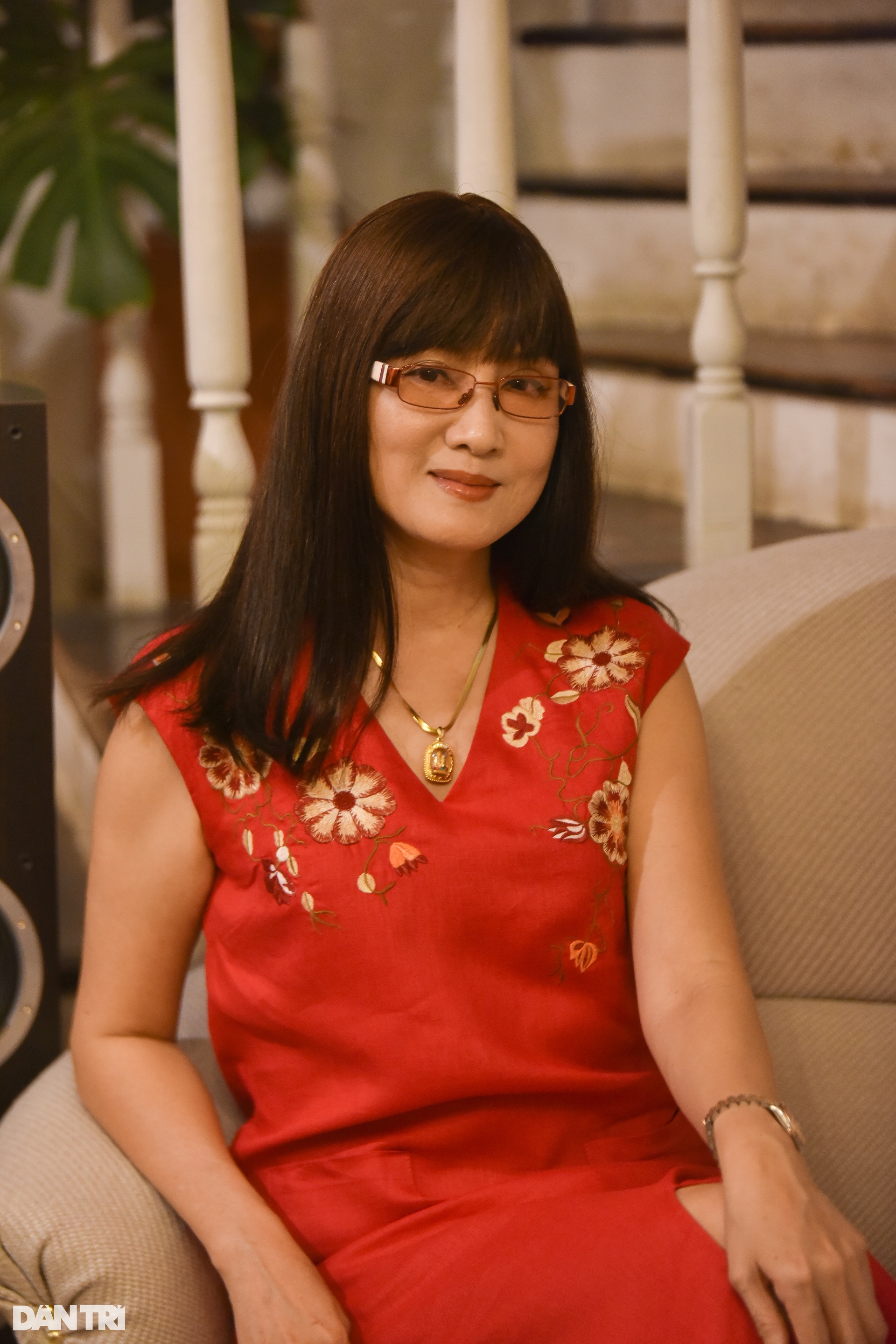 Mỹ nhân ảnh lịch Hiền Mai: Từng bị tai nạn, giờ ấm êm bên chồng Việt kiều - 8 Mỹ nhân ảnh lịch Hiền Mai: Từng bị tai nạn, giờ ấm êm bên chồng Việt kiều - 8