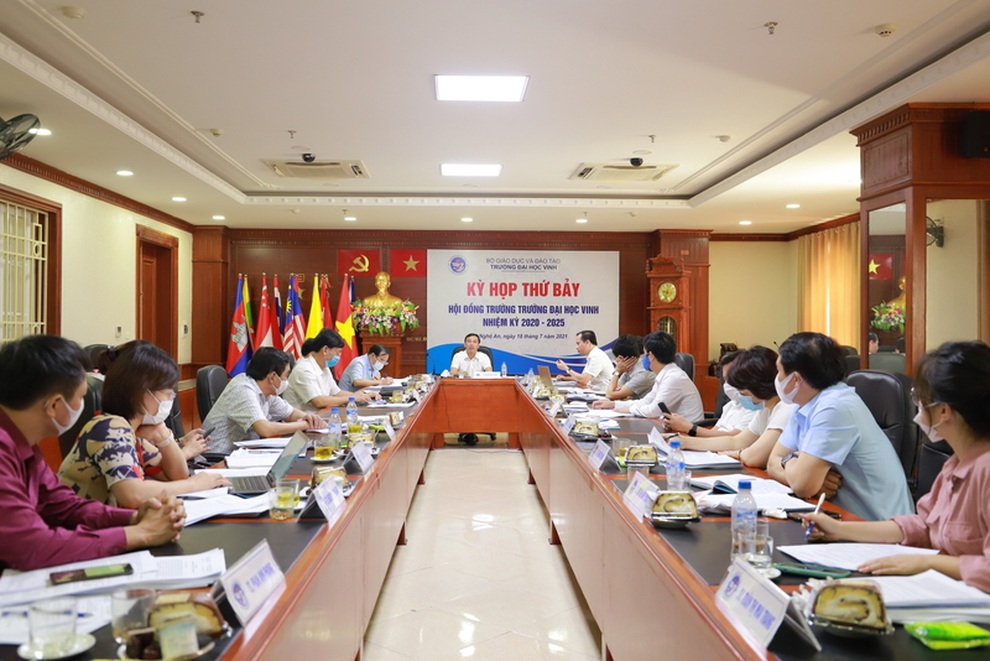 Đại học Vinh sẽ thành lập 3 trường và Viện nghiên cứu đào tạo trực tuyến - 1 Đại học Vinh sẽ thành lập 3 trường và Viện nghiên cứu đào tạo trực tuyến - 1