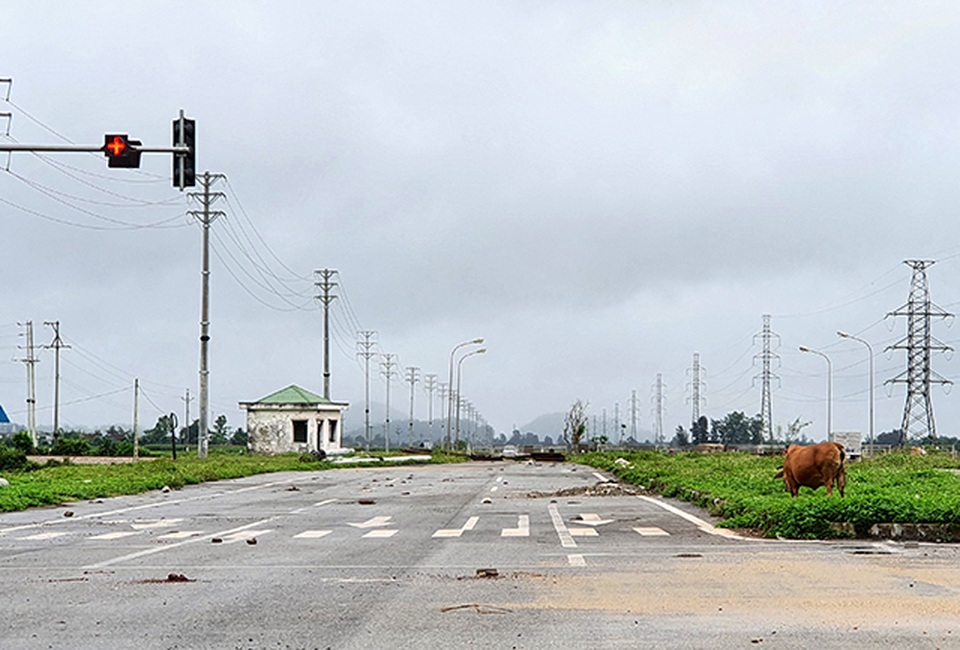 Những người dân cả thập kỷ mắc kẹt trong chính nhà mình! - 4 Những người dân cả thập kỷ mắc kẹt trong chính nhà mình! - 4