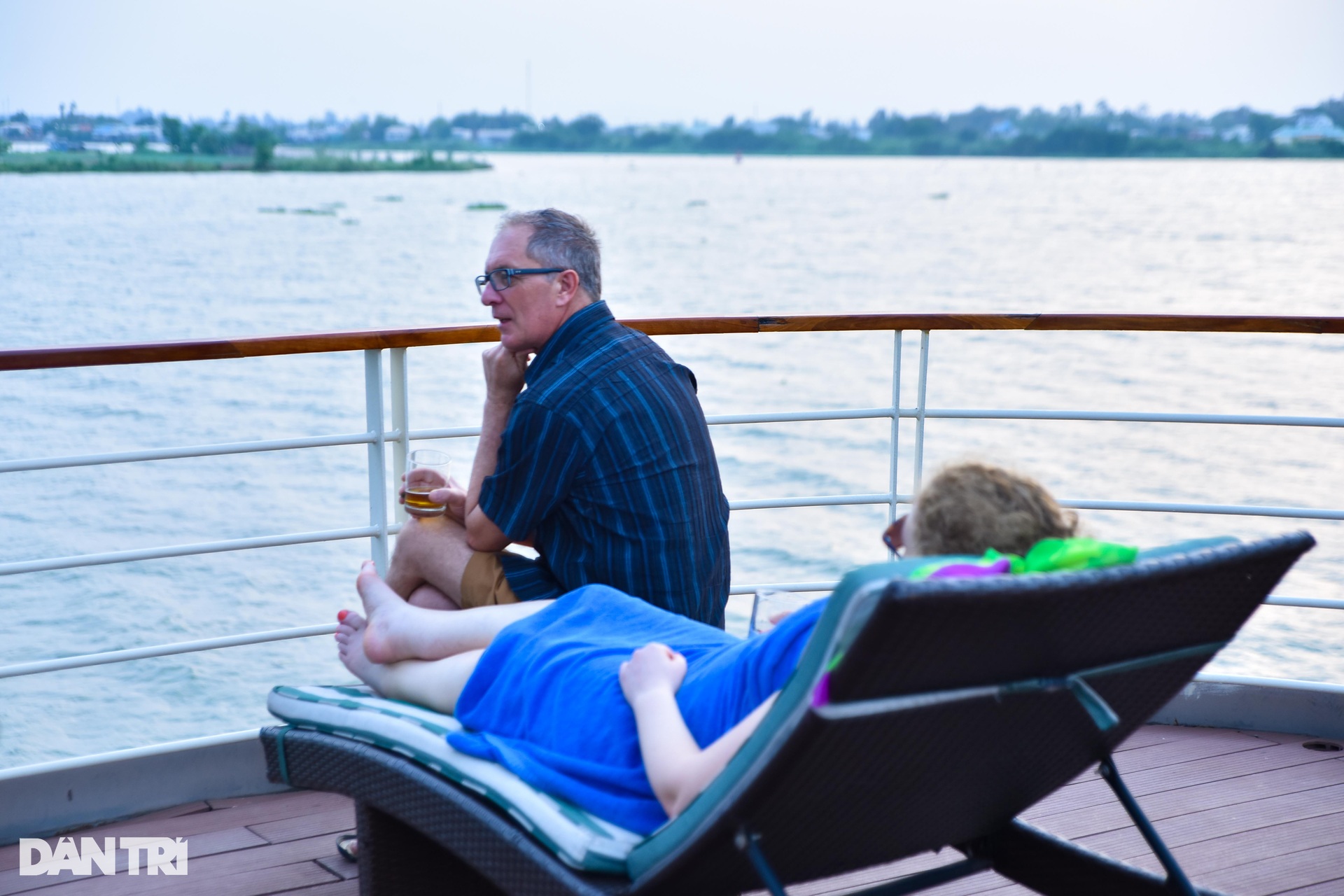 Cận cảnh du thuyền triệu đô trên sông Mekong: Có sân golf, rạp phim - 2