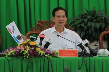 Thủ tướng: Cả hệ thống chính trị phải cùng vào cuộc ứng phó hạn, mặn