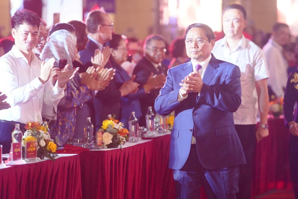 Hà Nội - Từ mùa thu lịch sử năm 1945: Tái hiện những khoảnh khắc lịch sử - 1 Hà Nội - Từ mùa thu lịch sử năm 1945: Tái hiện những khoảnh khắc lịch sử - 1