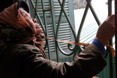 Hà Nội: Lạ lùng dãy nhà tôn bịt kín khu dân cư