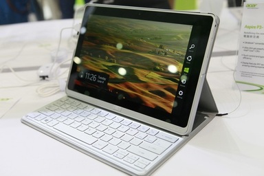 Ảnh thực tế bộ đôi S7, P3 mới ra mắt của Acer