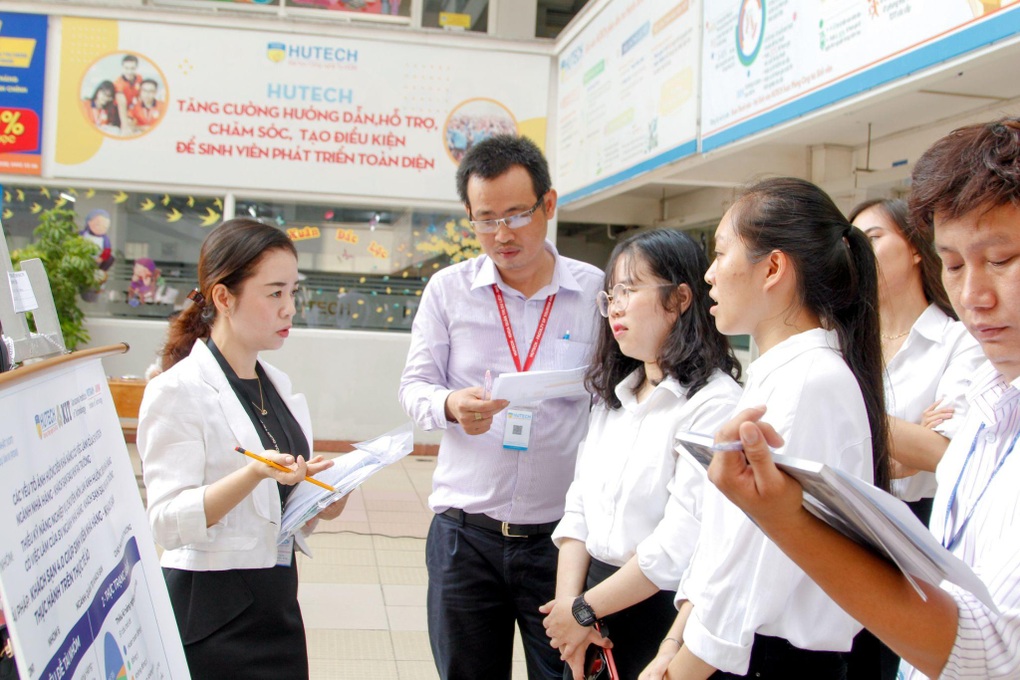 Học đại học chuẩn Nhật Bản với phương pháp đào tạo hiện đại từ ĐH Công nghệ Kanazawa - 3 Học đại học chuẩn Nhật Bản với phương pháp đào tạo hiện đại từ ĐH Công nghệ Kanazawa - 3