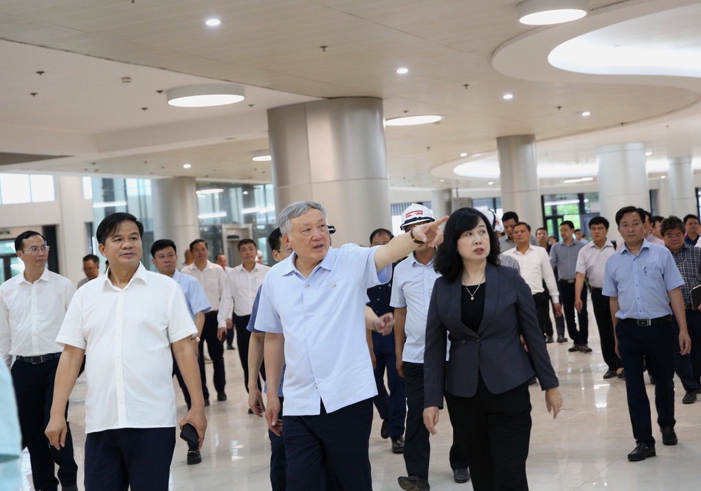 Bệnh viện Bạch Mai và Việt Đức 2 lãng phí lớn có trách nhiệm của Bộ Y tế - 2 Bệnh viện Bạch Mai và Việt Đức 2 lãng phí lớn có trách nhiệm của Bộ Y tế - 2