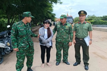 60 công dân Việt Nam bị lừa "việc nhẹ lương cao" được Campuchia trao trả