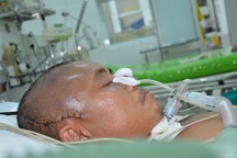 Người vợ nghèo khó nghẹn ngào cầu xin các nhà hảo tâm dang tay cứu chồng