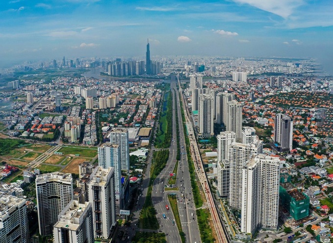 TP.HCM phấn đấu làm mới và đưa vào sử dụng 90km đường bộ và 20 cây cầu - Ảnh 1. TP.HCM phấn đấu làm mới và đưa vào sử dụng 90km đường bộ và 20 cây cầu - Ảnh 1.