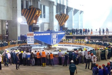 Tiến hành lắp đặt tổ máy số 1 Nhà máy thủy điện Lai Châu
