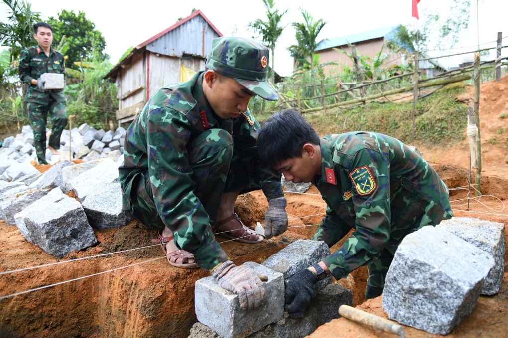 Bình Định thần tốc hoàn thành hơn 4.200 nhà tạm, nhà dột nát - 2 Bình Định thần tốc hoàn thành hơn 4.200 nhà tạm, nhà dột nát - 2