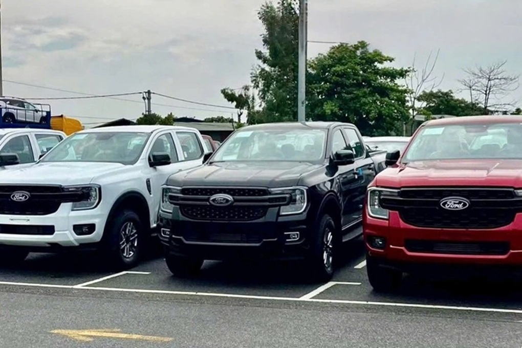 Ford Ranger giành lại ngôi vương, Toyota Hilux khó giữ “phong độ” ổn định - 2 Ford Ranger giành lại ngôi vương, Toyota Hilux khó giữ “phong độ” ổn định - 2