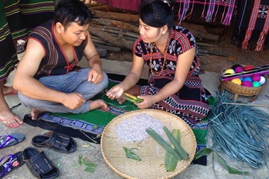Bánh a quát - chiếc bánh tình yêu của người Tà Ôi