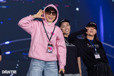 Mỹ Tâm bối rối khi làm điều này lần đầu, fan nhiệt tình hướng dẫn