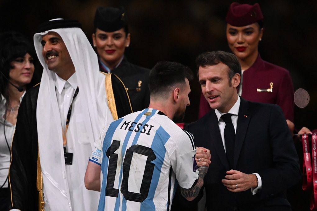 Tổng thống Pháp động viên Mbappe sau thất bại trước Argentina - 2 Tổng thống Pháp động viên Mbappe sau thất bại trước Argentina - 2