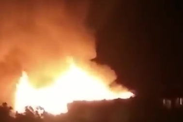 Hà Nội: Ngôi Tam bảo bằng gỗ lim hàng chục tỷ hóa than sau đêm hỏa hoạn