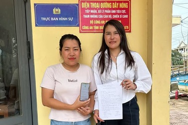 Người phụ nữ trả lại gần 1 tỷ đồng cho người chuyển nhầm